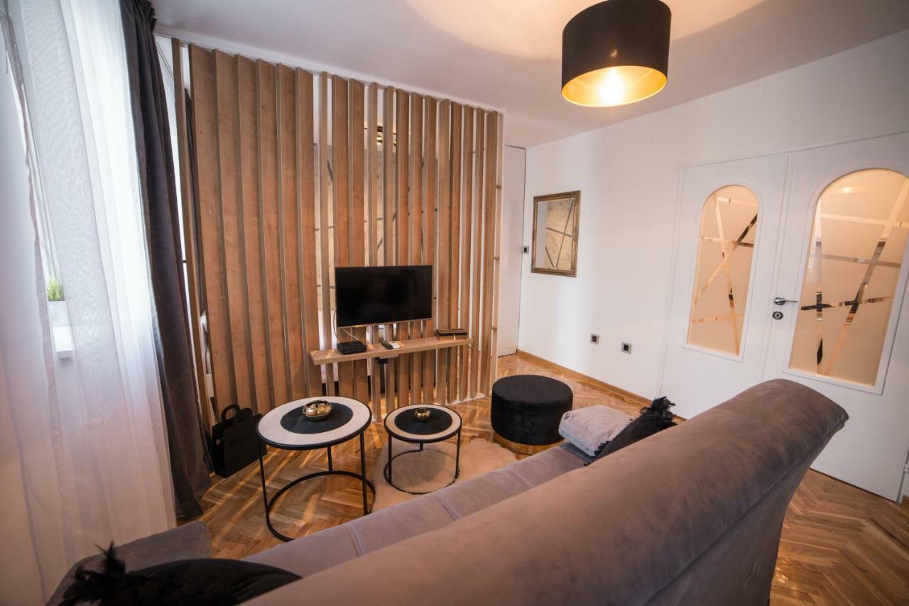 Royal Apartment Palánka Kültér fotó